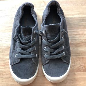Madden charcoal/gray Shoes size 7
